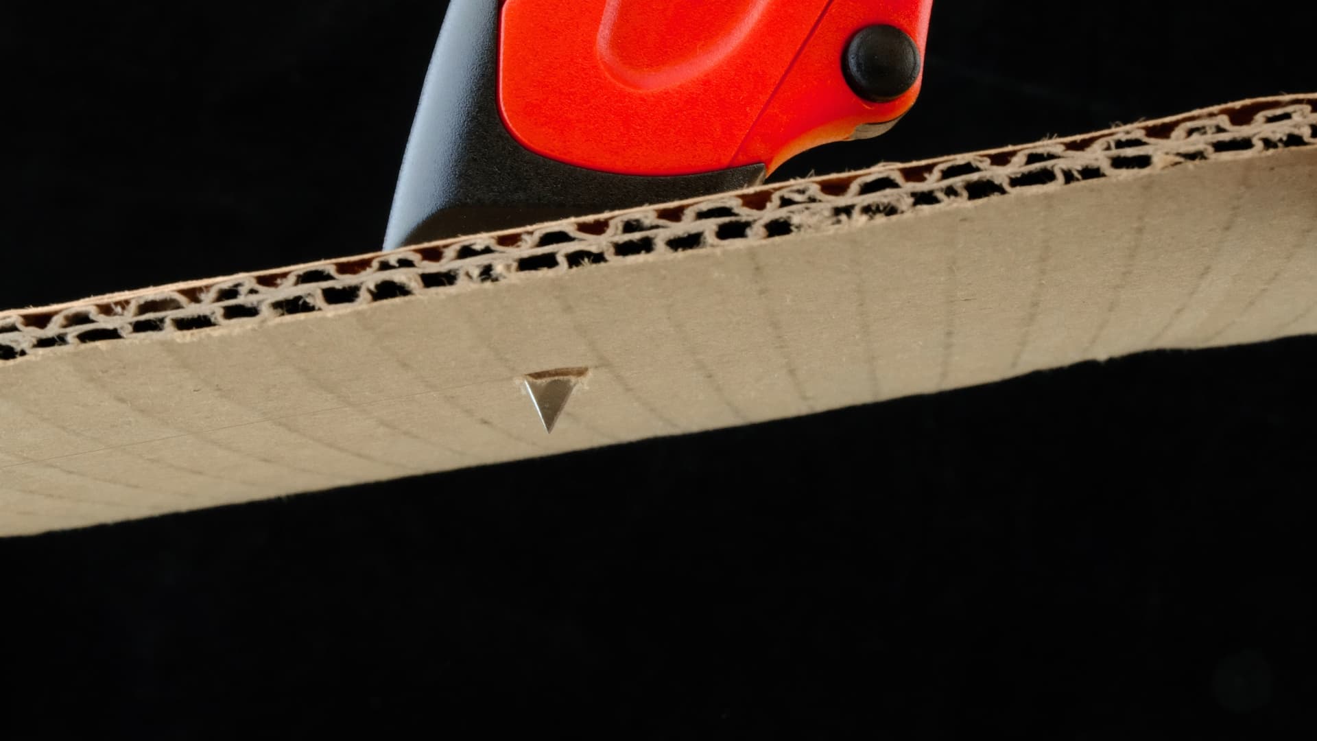 Safety knives - auto retractable utility knife, squeeze knife, workplace safety cutter